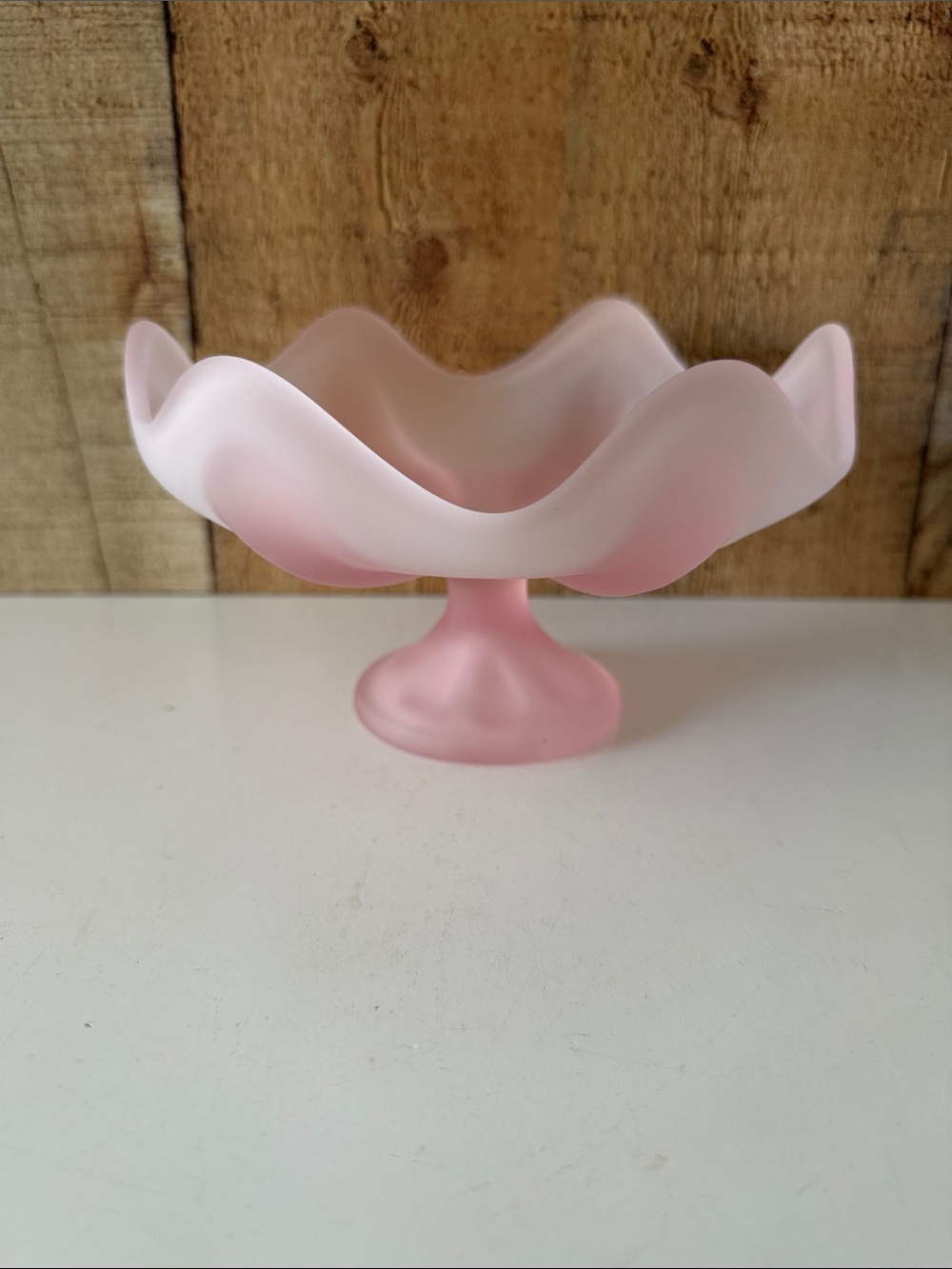 1960’s MCM Viking Art Epic Line 6 Petal Frosted Pink Ruffled Glass Compote Dish